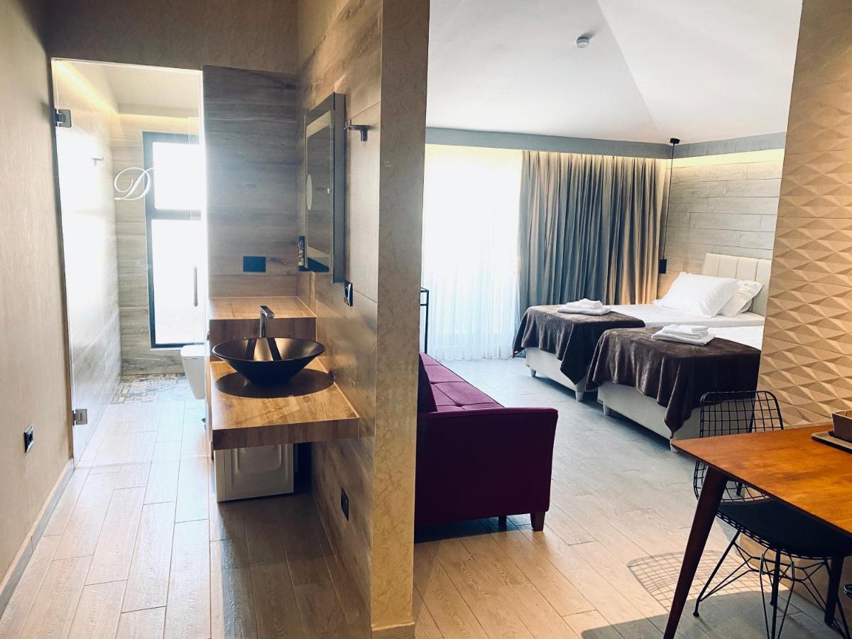 Deluxe Rooms In Blloku Area Tiranë Luaran gambar