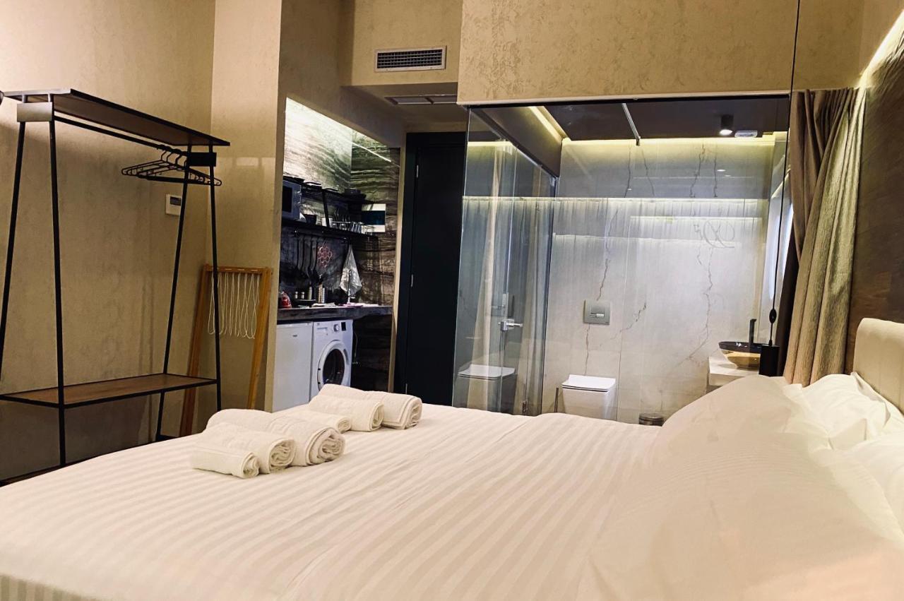 Deluxe Rooms In Blloku Area Tiranë Luaran gambar